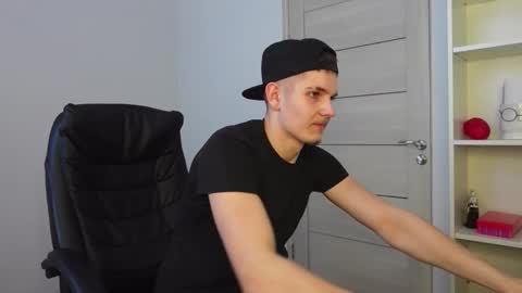 Snapshot of mark_karson chatting on 03.08.26 MARK KARSON online show from 03.08.26