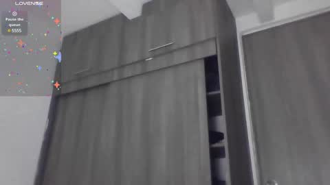 MODEL Mark Rut online show from 12.24.24