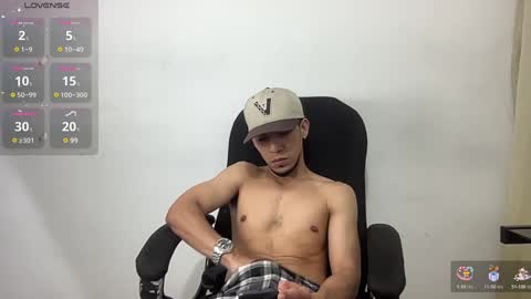 MODEL Mark Rut online show from 02.08.25