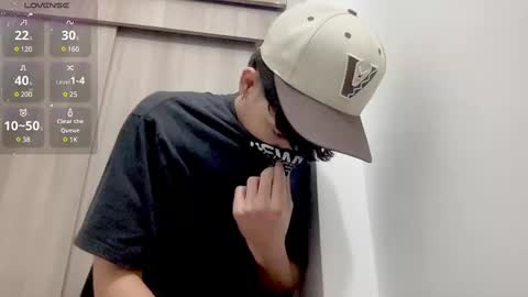 MODEL Mark Rut online show from 02.15.25