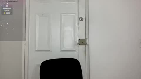 MODEL Mark Rut online show from 02.17.25