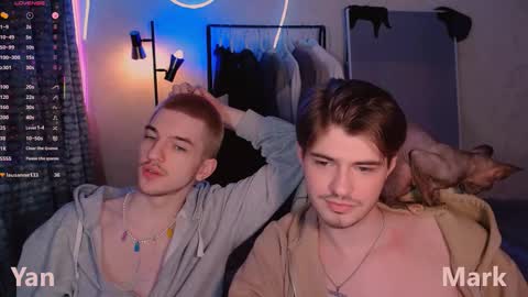 Snapshot of mark_sun chatting on 11.19.25 Mark online show from 11.19.25