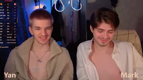 Snapshot of mark_sun chatting on 12.16.25 Mark online show from 12.16.25