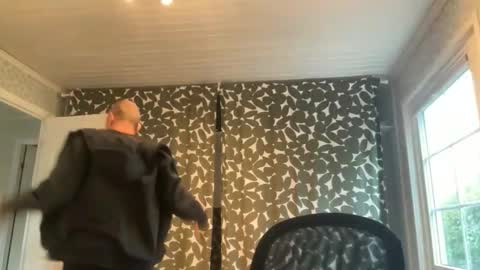 Snapshot of mark_the_mark chatting on 10.08.25 mark_the_mark online show from 10.08.25