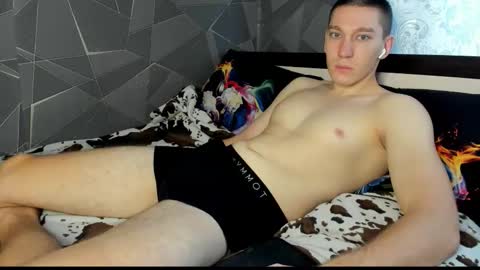 Snapshot of markbodrov chatting on 10.30.25 markbodrov online show from 10.30.25