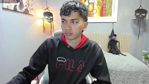 markbowie online show from 11.05.25