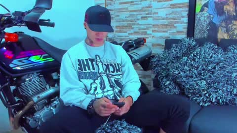 Sebastian online show from 12.05.24