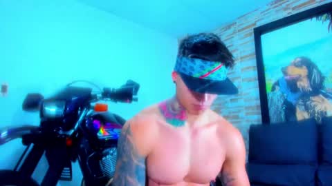 Sebastian online show from 03.12.25