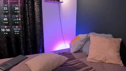 Mark Santos online show from 11.18.25