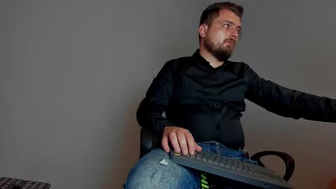 MARK online show from 11.11.25