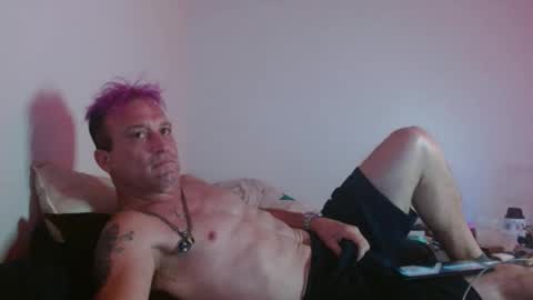 Snapshot of markymark101825061 chatting on 12.04.24 markymark101825061 online show from 12.04.24