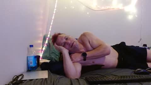 Snapshot of markymark101825061 chatting on 02.14.25 markymark101825061 online show from 02.14.25