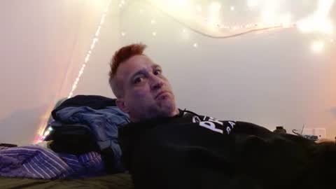 Snapshot of markymark101825061 chatting on 02.15.25 markymark101825061 online show from 02.15.25