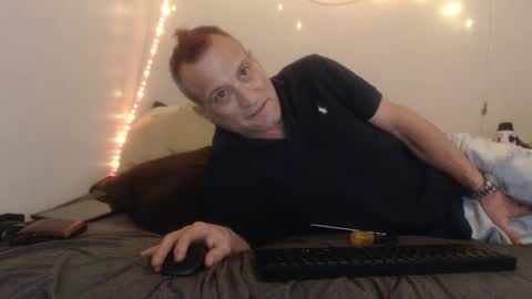 Snapshot of markymark515 chatting on 02.26.25 MarkyMark7169 online show from 02.26.25