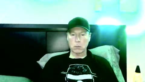 Snapshot of markymarkvt chatting on 10.26.25 markymarkvt online show from 10.26.25