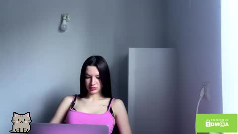 Snapshot of marlamirra chatting on 12.17.25 Serena online show from 12.17.25