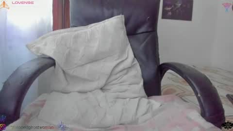 Snapshot of marllena chatting on 07.24.26 mar online show from 07.24.26