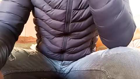 Snapshot of marocreda33 chatting on 12.17.25 marocreda33 online show from 12.17.25