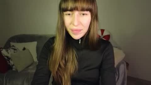 Snapshot of maroonaaa chatting on 01.17.26 Mary online show from 01.17.26