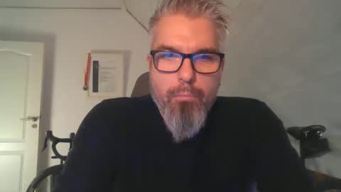 Snapshot of marriedcock1980 chatting on 12.11.24 marriedcock1980 online show from 12.11.24