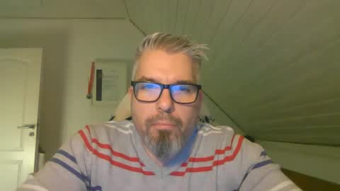 Snapshot of marriedcock1980 chatting on 01.14.25 marriedcock1980 online show from 01.14.25