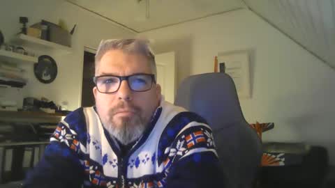 Snapshot of marriedcock1980 chatting on 01.17.25 marriedcock1980 online show from 01.17.25