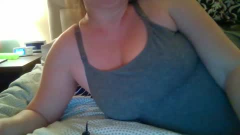 Snapshot of marriedcouple9 chatting on 12.23.24 Jess and Nick online show from 12.23.24