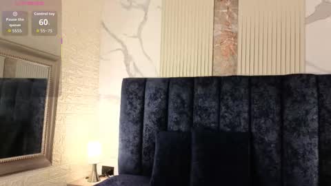 Snapshot of marscarlett chatting on 11.15.25 marscarlett online show from 11.15.25