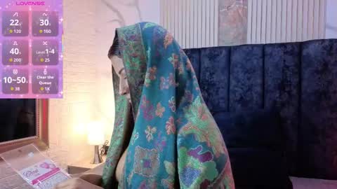 Snapshot of marscarlett chatting on 11.23.25 marscarlett online show from 11.23.25