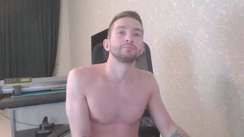 Snapshot of marselle_looker chatting on 01.31.25 Marselle online show from 01.31.25