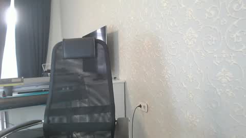 Snapshot of marselle_looker chatting on 02.05.25 Marselle online show from 02.05.25