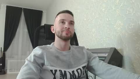 Snapshot of marselle_looker chatting on 12.01.25 Marselle online show from 12.01.25