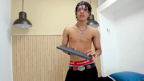 Snapshot of marshall_spencer chatting on 09.17.25 MARSHALL online show from 09.17.25