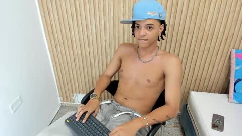 Snapshot of marshall_spencer chatting on 10.07.25 MARSHALL online show from 10.07.25