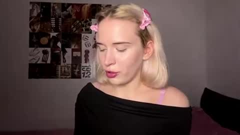 Snapshot of marthmielke chatting on 07.24.26 Charlotte online show from 07.24.26