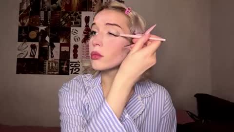 Snapshot of marthmielke chatting on 07.29.26 Charlotte online show from 07.29.26