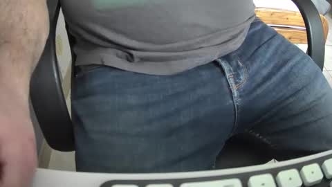 Snapshot of martial04 chatting on 02.14.25 martial04 online show from 02.14.25