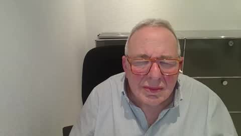 Snapshot of martin_1947 chatting on 11.04.25 martin_1947 online show from 11.04.25