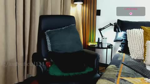 Snapshot of martin_colby05 chatting on 05.19.26 ONLYFANS Sotoandres modelo independiente online show from 05.19.26