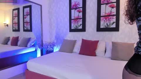 mari online show from 11.21.25