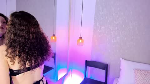 mari online show from 04.24.26