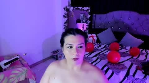   MARTINA   online show from 02.14.25