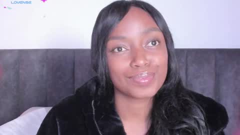 Laura online show from 02.15.25