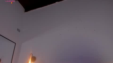 Laura online show from 11.12.25