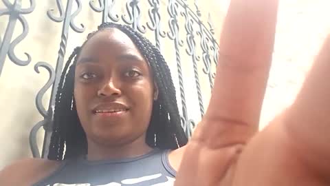 Laura online show from 11.30.25