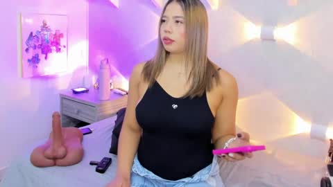 martina mIIler online show from 04.28.26