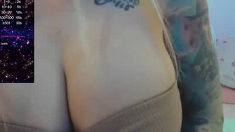 Snapshot of martina_robertss_ chatting on 07.21.26 Martina online show from 07.21.26