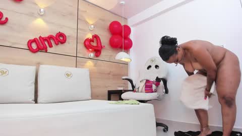 Snapshot of martina_touss chatting on 02.08.25 martina touss online show from 02.08.25