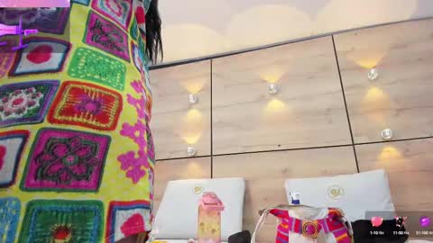 Snapshot of martina_touss chatting on 02.19.25 martina touss online show from 02.19.25