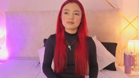 Snapshot of martinaa_garcia chatting on 06.22.26 Martina online show from 06.22.26